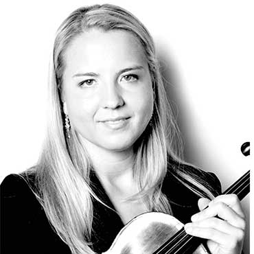 Dominika Anna Rosiek, violin