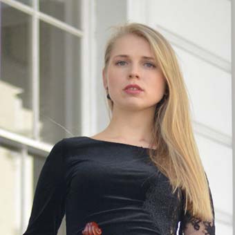 Katya Lazareva, viola